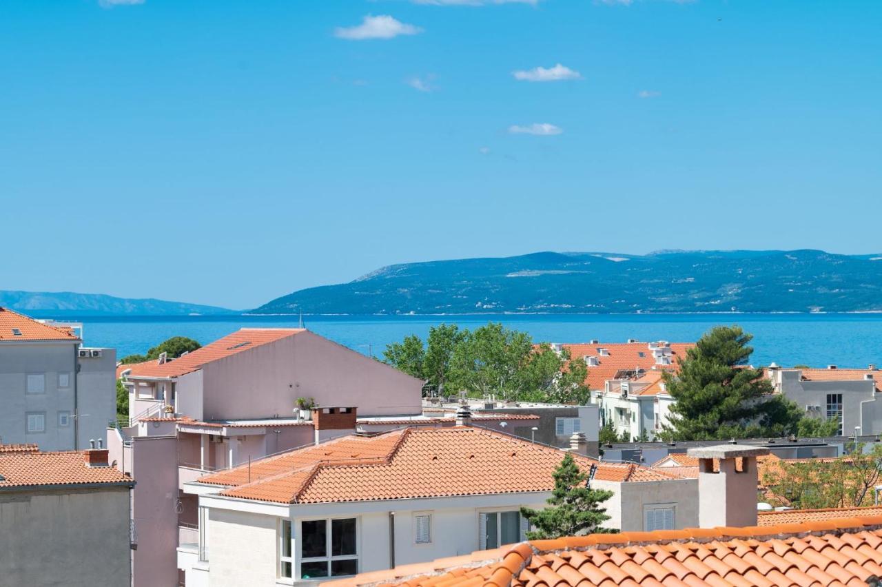 M6 * Makarska